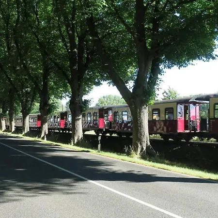 With 6 Bedrooms Börgerende-Rethwisch