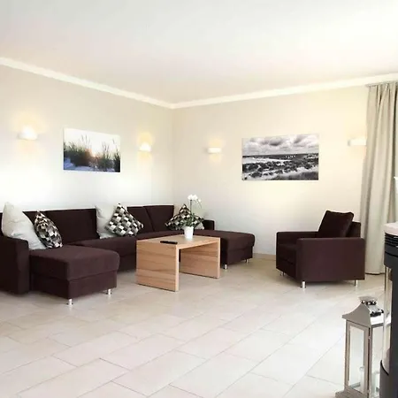 With 6 Bedrooms Börgerende-Rethwisch